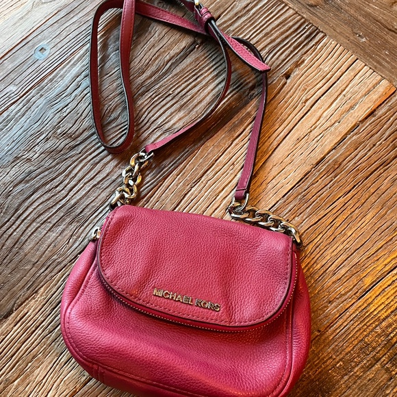 Michael Kors Bedford leather dark pink crossbody - Picture 1 of 3